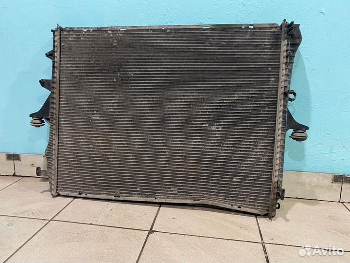 Радиатор охлаждения Volkswagen Touareg