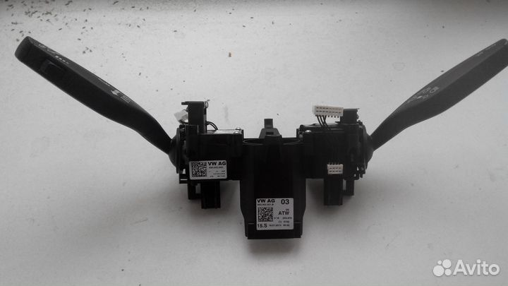 Подрулевой переключатель audi Q3