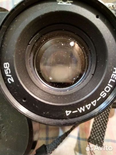 Плёночный фотоаппаратЗенит-11