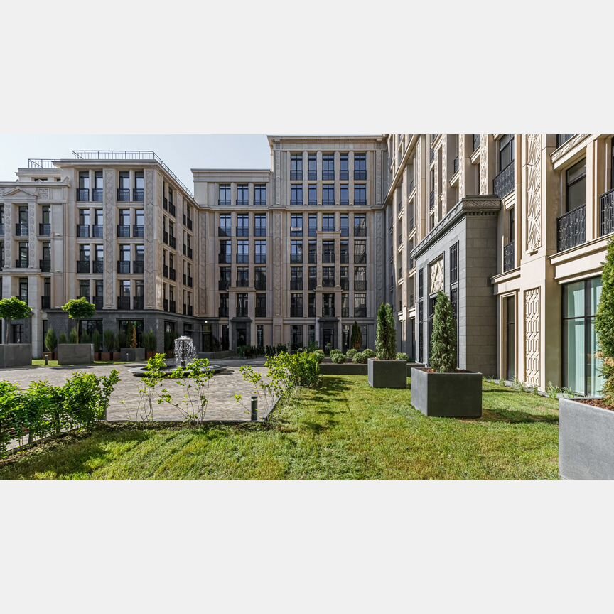 2-к. квартира, 128,4 м², 1/7 эт.