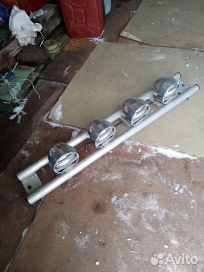 Люстра дополнительного света