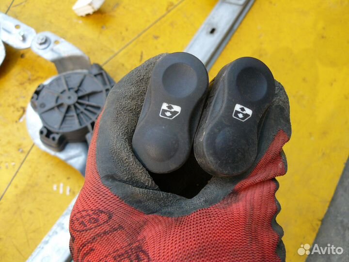 Комплект передних стеклоподъемников Renault Logan