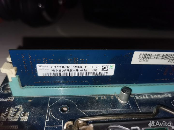 Материнская плата с процессором и памятью