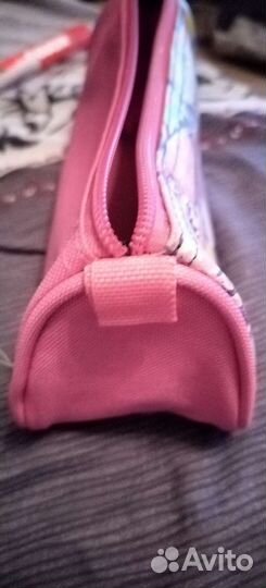 Пенал с карандашами