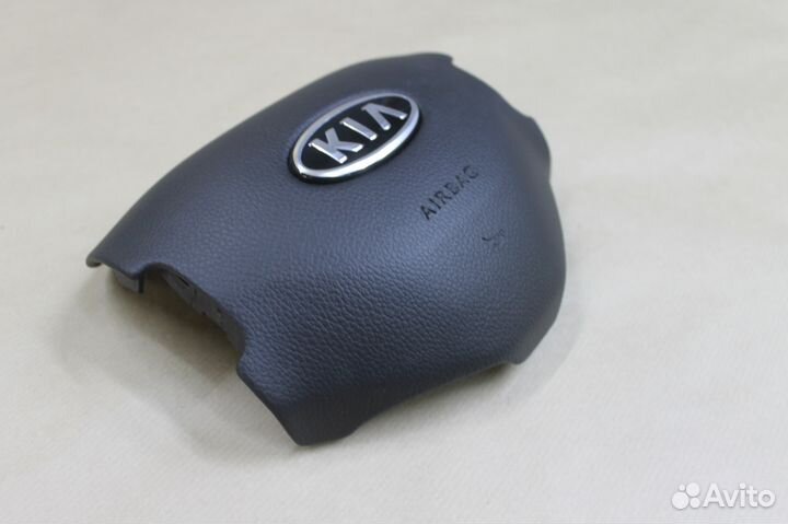 Рулевая накладка Kia Ceed