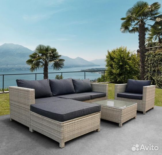 Лаунж зона из искусственного ротанга