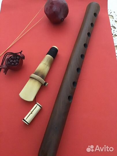 Армянский музыкальний инструмент Дудук