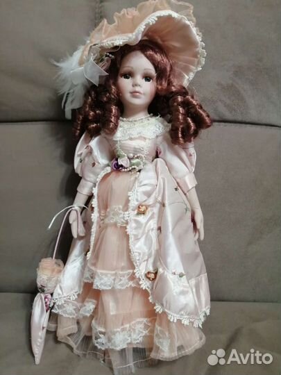 Кукла фарфоровая remeco collection