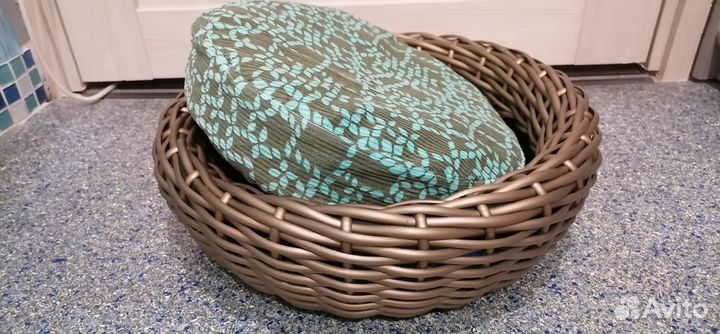 Лежанка для кошек