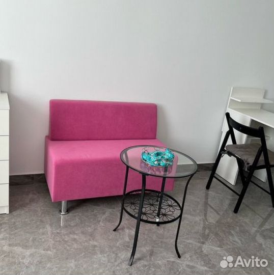 Кожзам диван офисный