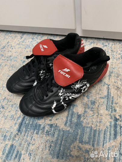 Бутсы fuchi новые 38р