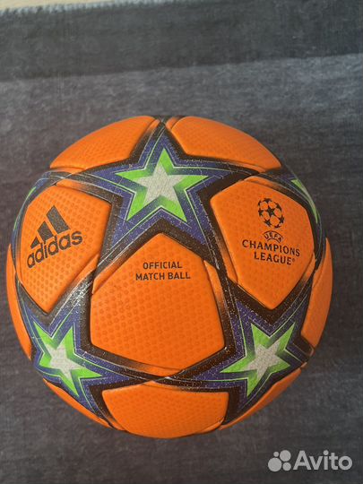 Футбольный мяч adidas лига чемпионов