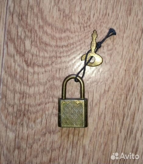 Замки навесные и врезные