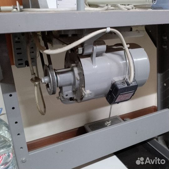 Швейная машинка, профессиональная