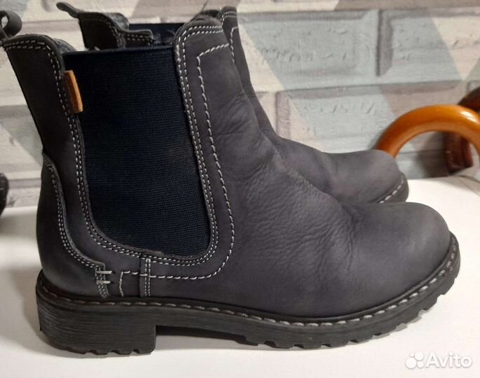 Ботинки демисезонные для девочки 33 размер