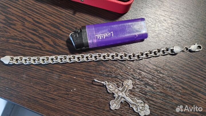 Браслет и крест