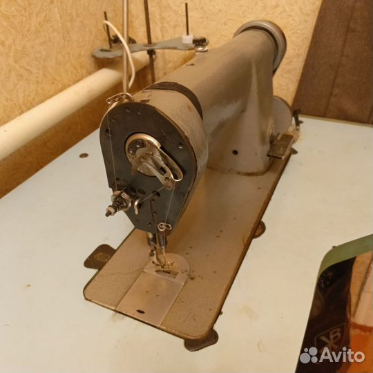 Швейная машина промышленная
