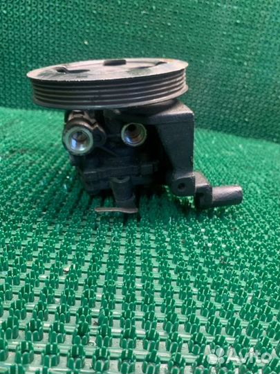 Насос гидроусилителя руля Mitsubishi Pajero Io H66