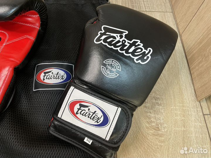 Боксерские перчатки Fairtex