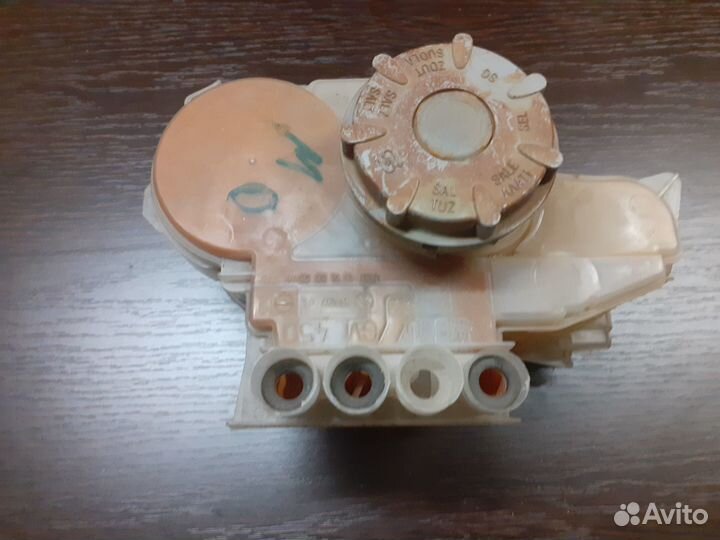 Бачок для соли от посудомоечной машины Bosch