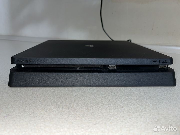 Sony playstation 4 slim CUH-2100A