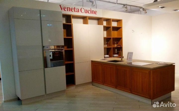 Итальянский кухонный гарнитур Veneta Cucine