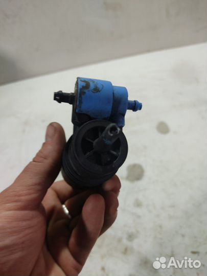 Насос омывателя Volkswagen Golf 5G1 cjza 1.2 2014