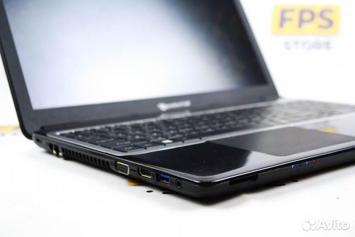 Ноутбук / 2 ядра / 4гб / 500гб / 15.6