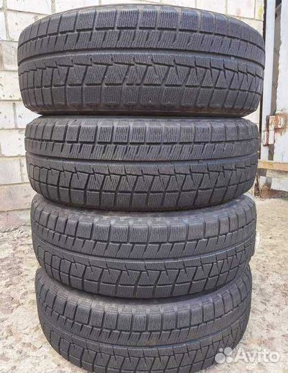 Bridgestone Blizzak Revo GZ 215/65 R16 99T