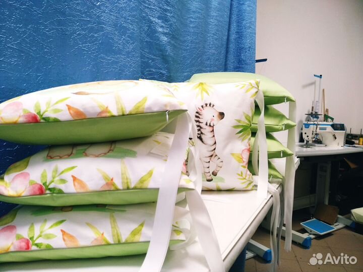 Бортики в кроватку