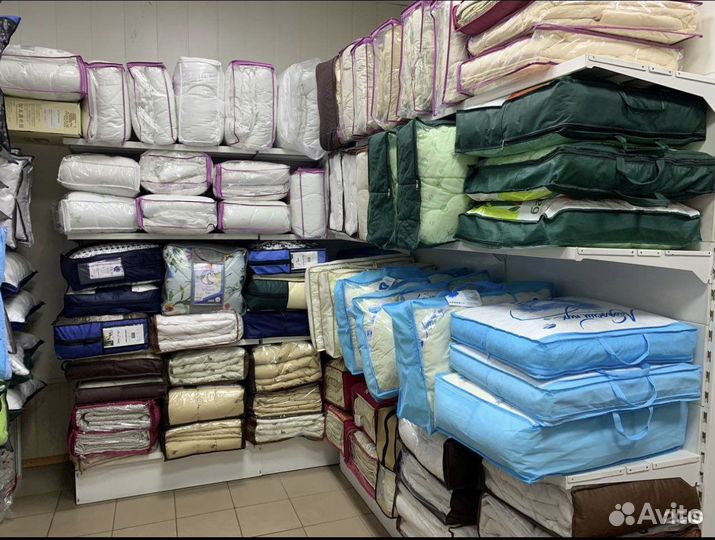 Подушки и одеяла