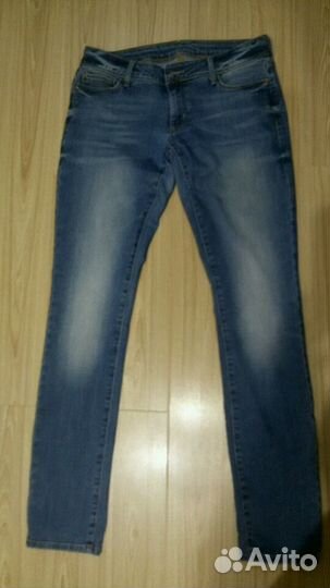 Джинсы женские