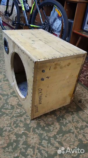 Ящик для сабвуфера