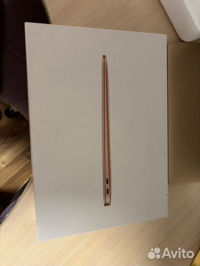 Apple MacBook Air 13 (M1) 8/256gb