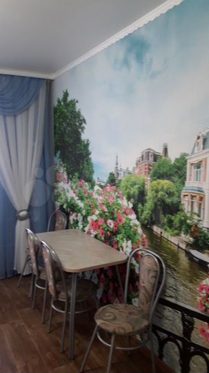 3-к. квартира, 100 м², 4/5 эт.