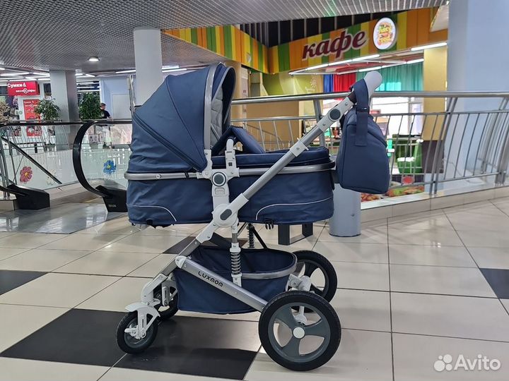 Коляска LuxMom 518 3 в 1 с перекидной ручкой