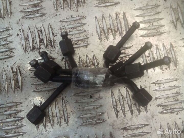 Трубка топливная Mercedes OM611 A6110700033