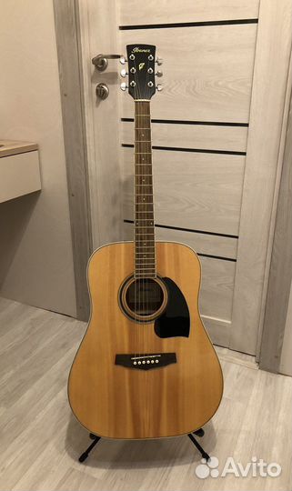 Акустическая гитара lbanez Индонезия, подставка