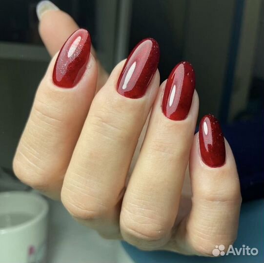 Мастер маникюра и педикюра