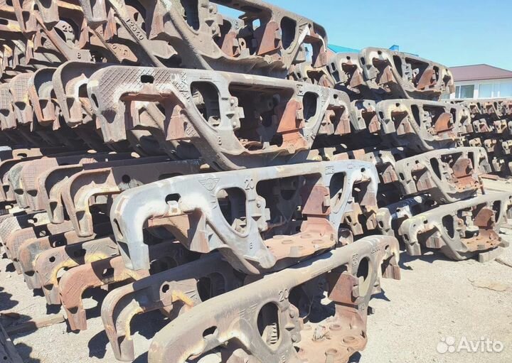 Боковые рамы Надрессорные балки