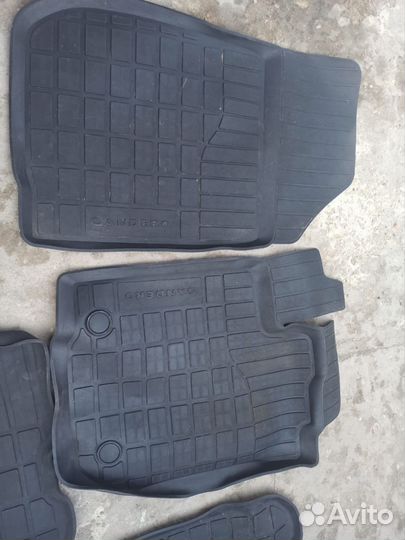 Оригинальные коврики в салон Рено Степвей