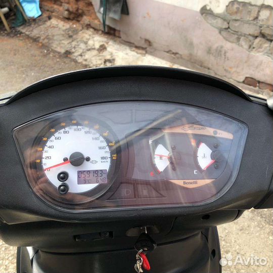 Максискутер Benelli Caffenero 250