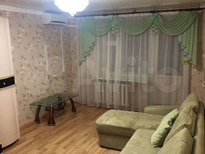 2-к. квартира, 54 м², 7/10 эт.