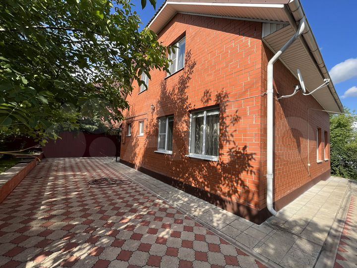 Дом 156,3 м² на участке 10 сот.