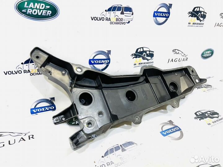 Кронштейн крыла передний правый Volvo XC90 2015+