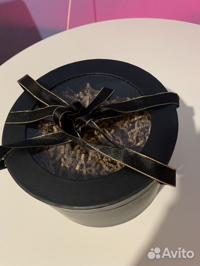 Коробка для подарка круглая