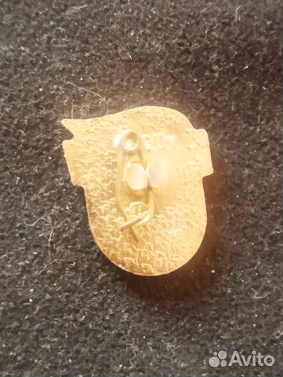 Значок СССР. Школа. 3 класс