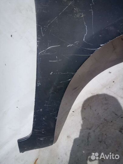 Крыло переднее правое Toyota Yaris 2009