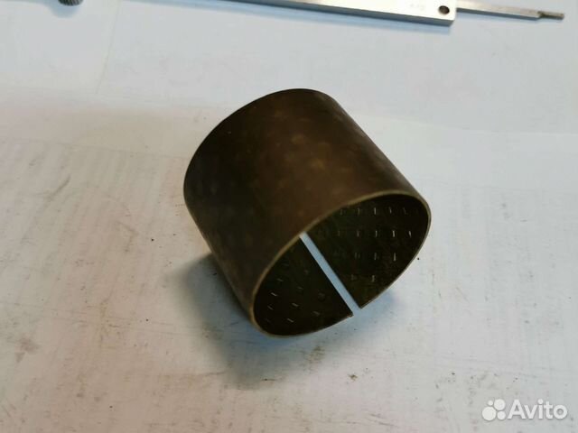 Втулка разжим.кулака перед. 677.3501077