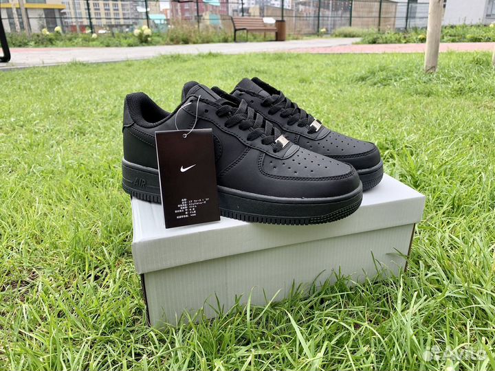 Nike Air Force 1